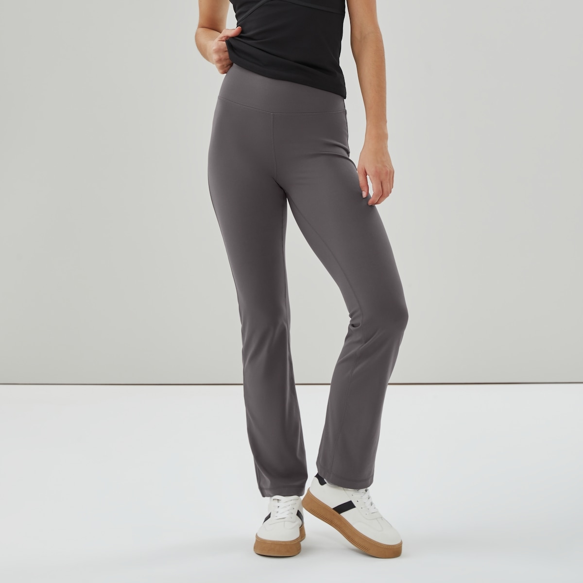 Active Balance Straight Leg Pant - Dark Grey