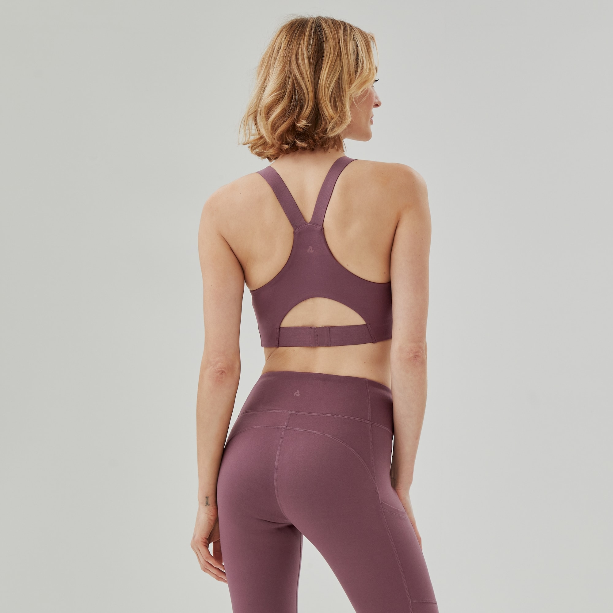 Active Momentum Sports Bra