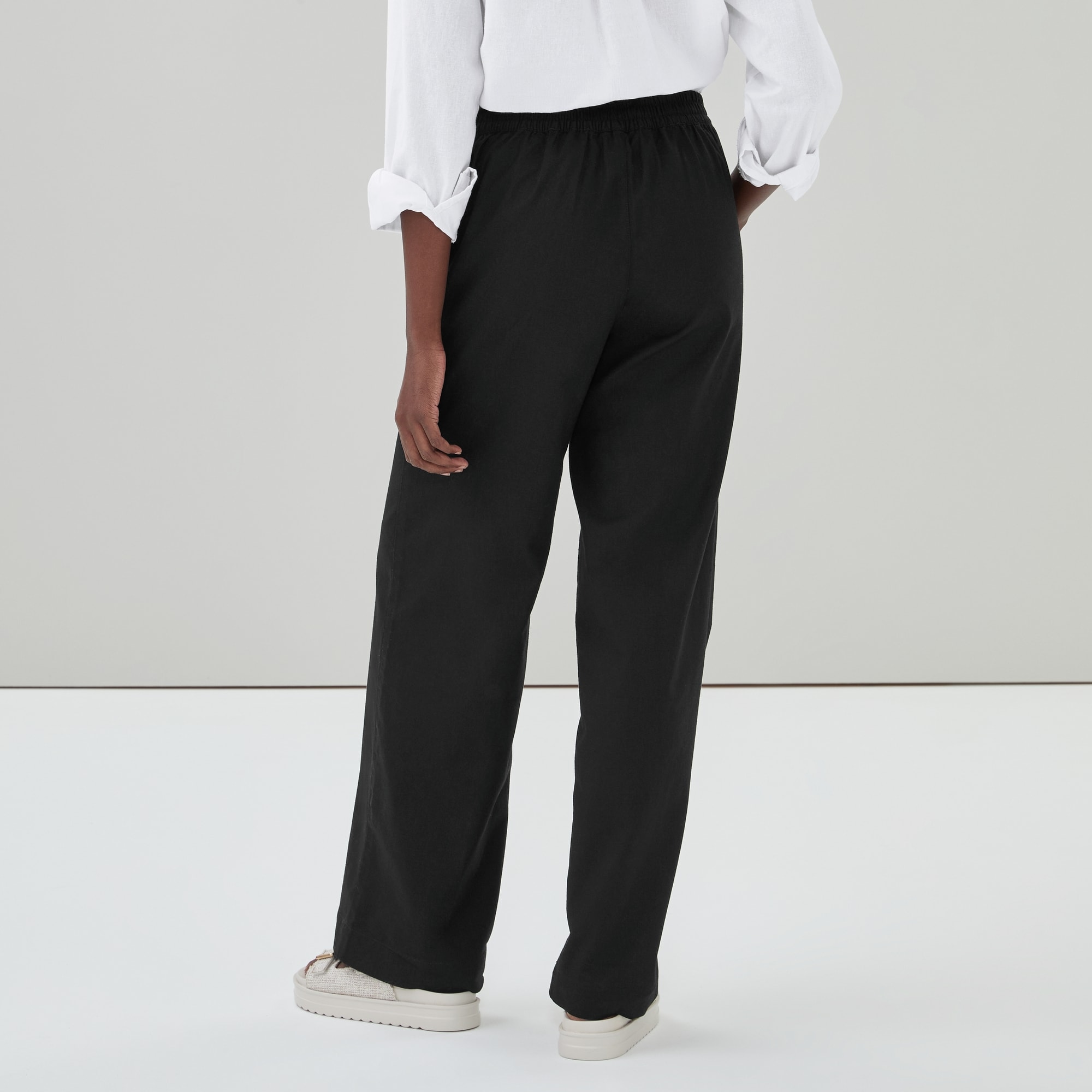 Linen Cotton Wide Leg Pant in JF Black from Joe Fresh