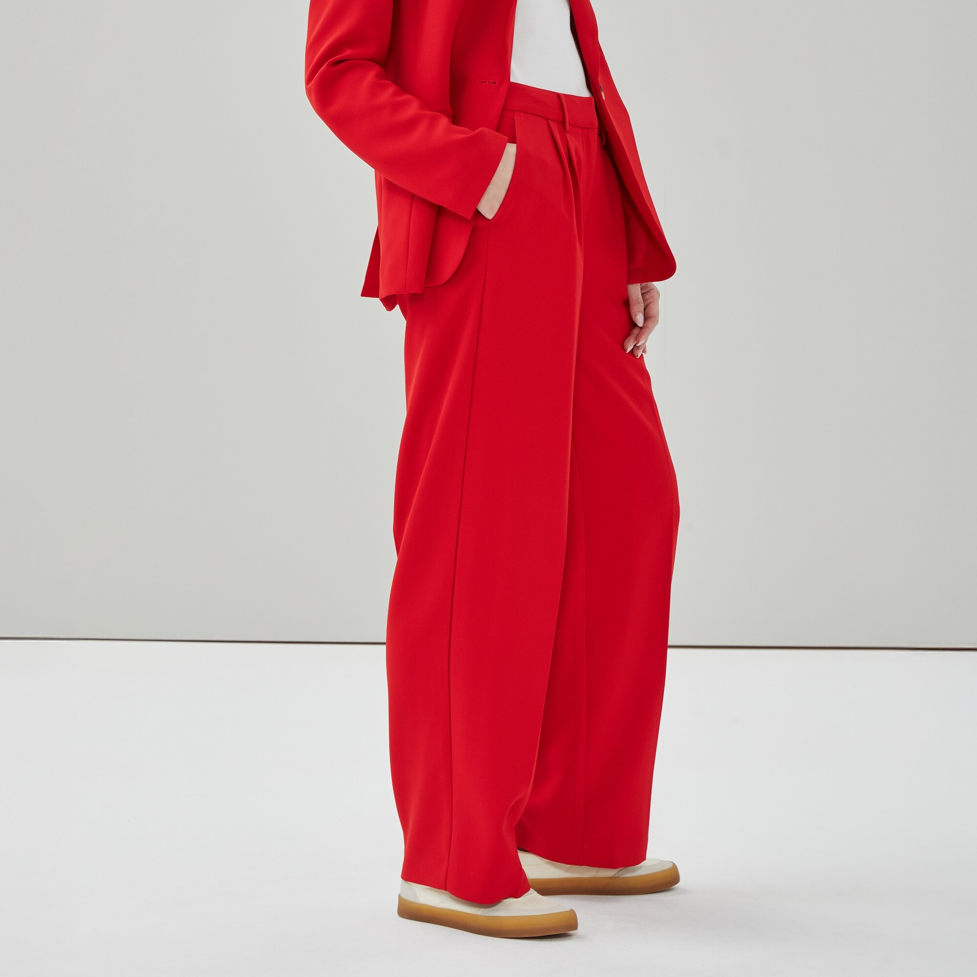 Pantalon plissé à jambe large