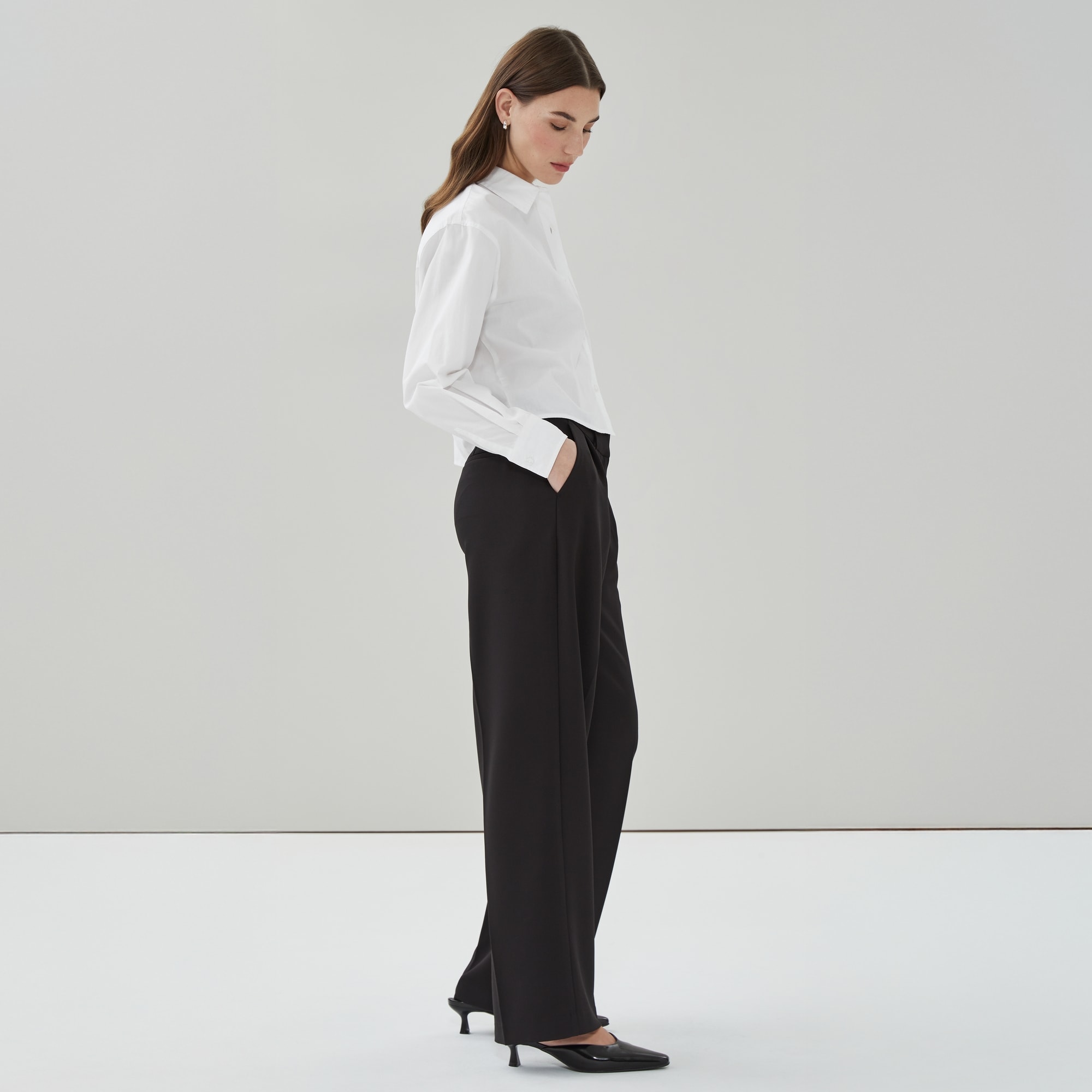 Wide Leg Pleated Trouser