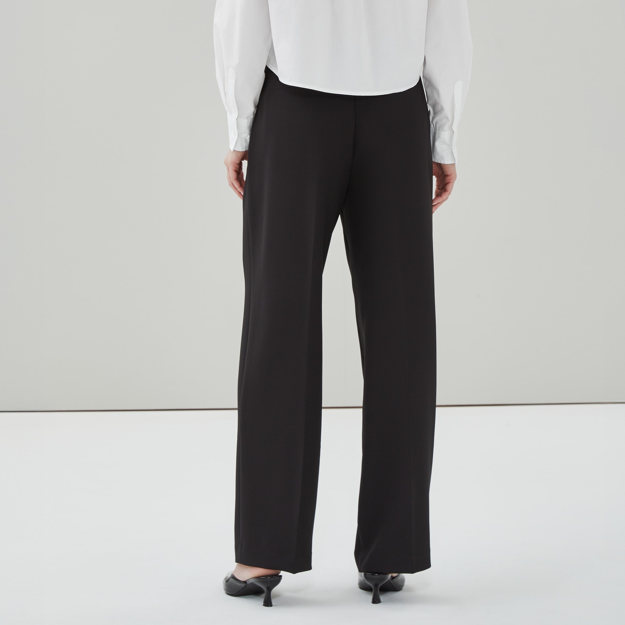 Wide Leg Pleated Trouser in JF Black from Joe Fresh