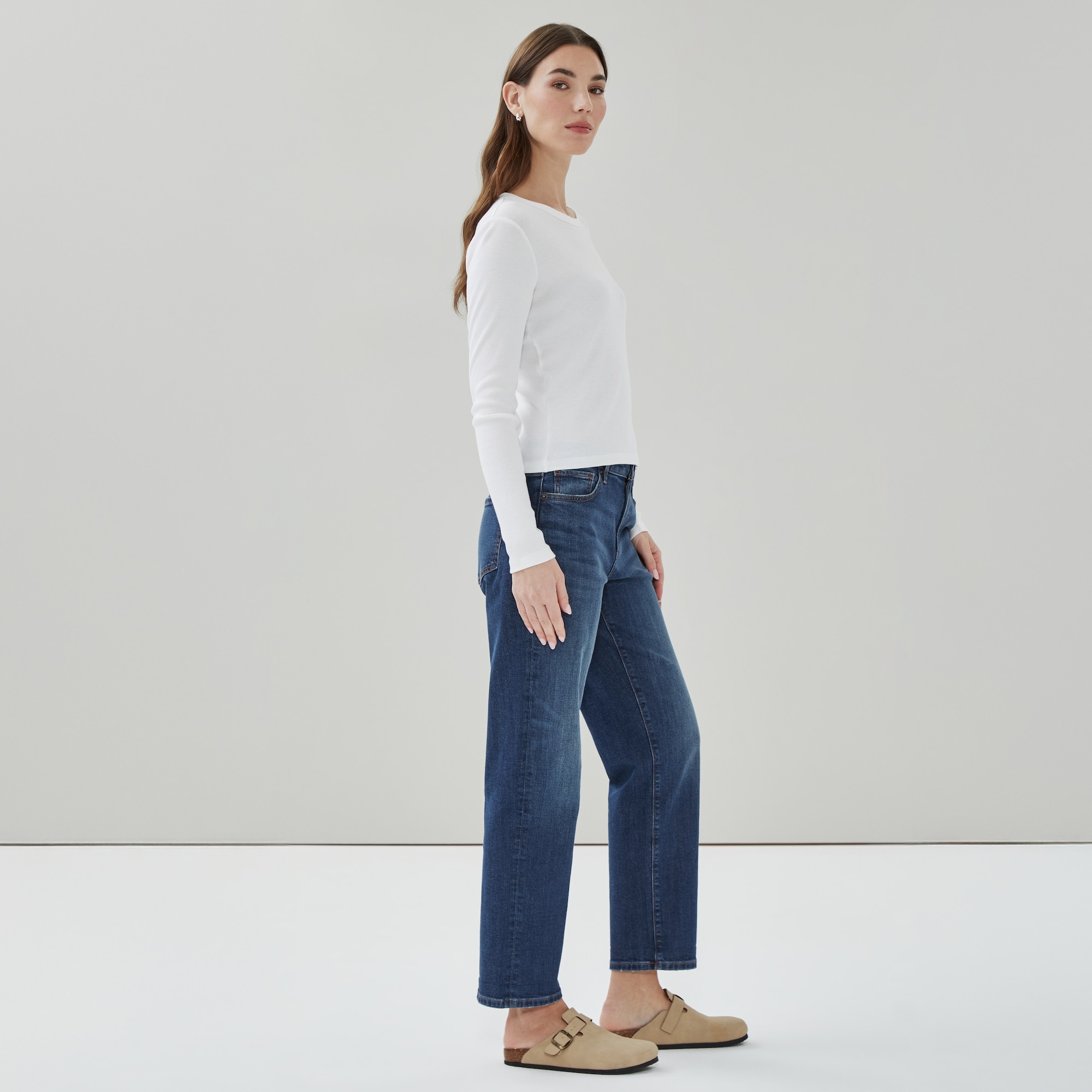 Relaxed Dark Wash Jean