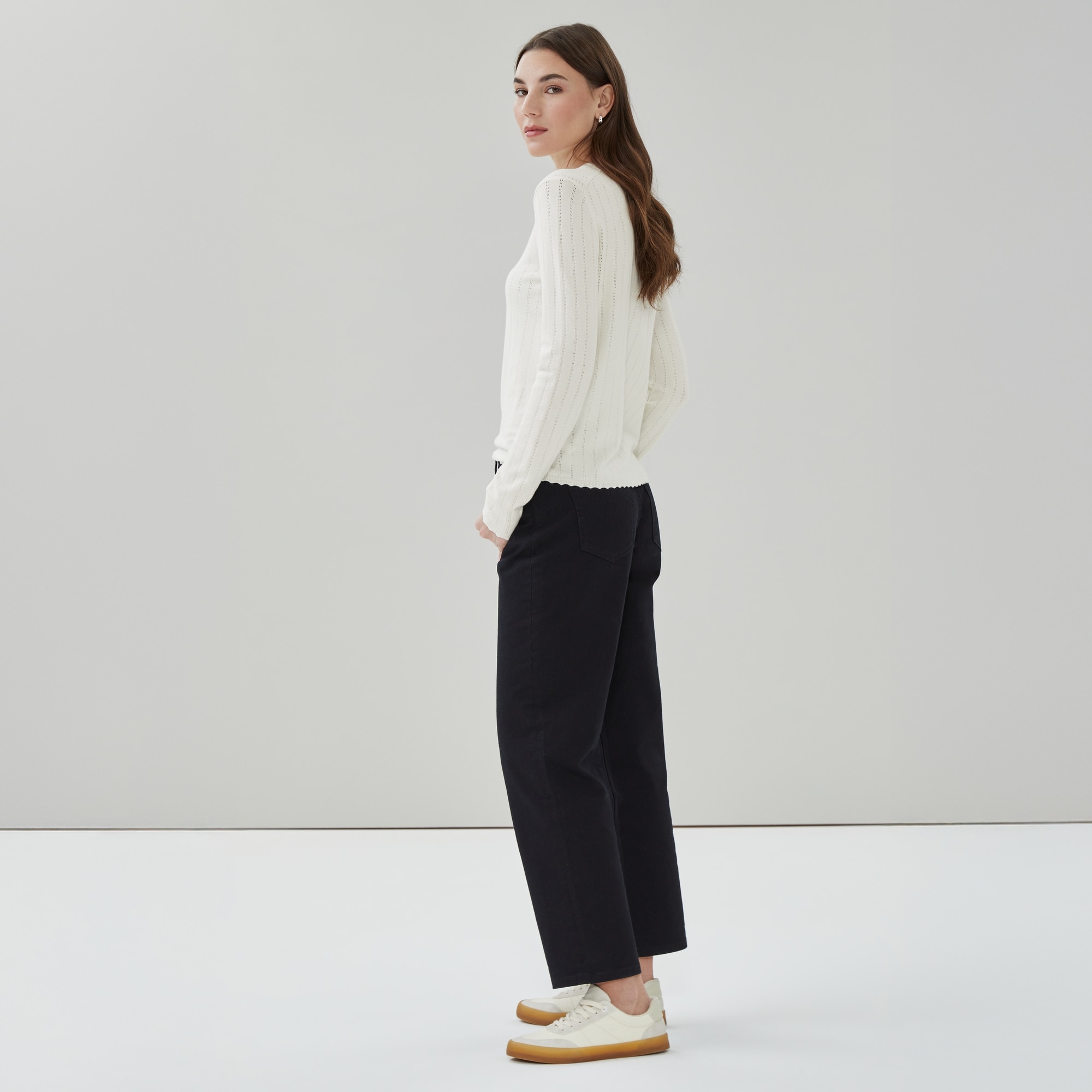 Relaxed Black Wash Jean
