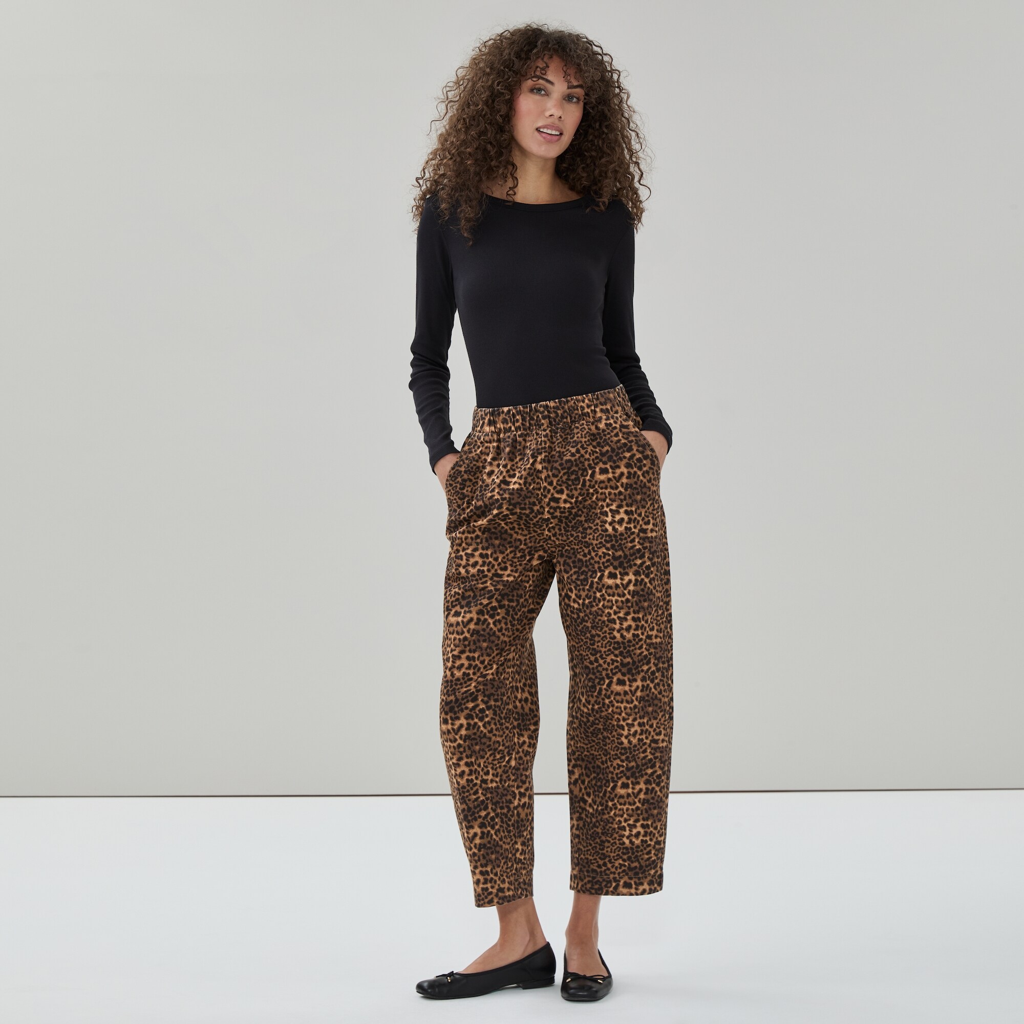 Pantalon imprimé à jambe large en sergé