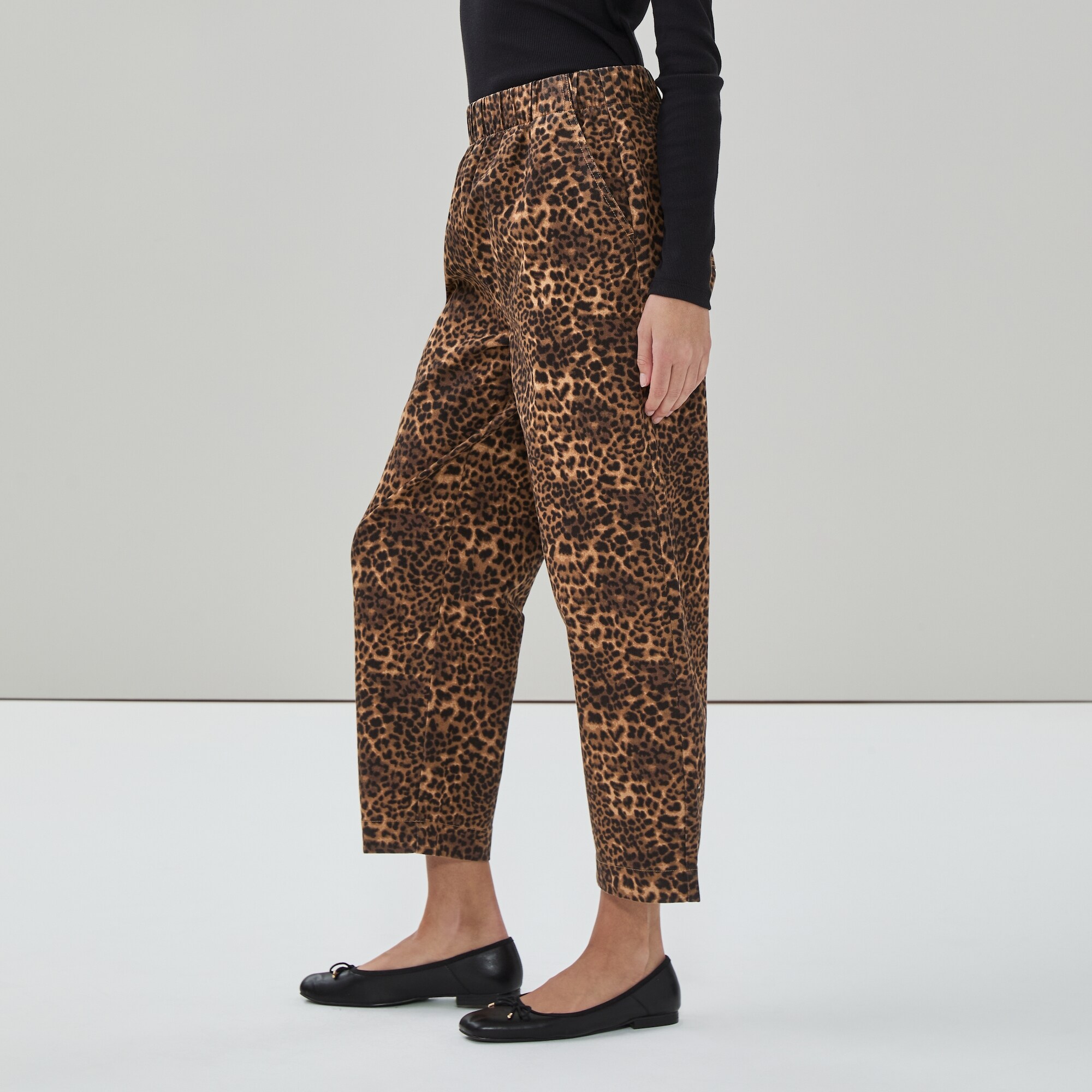 Pantalon imprimé à jambe large en sergé