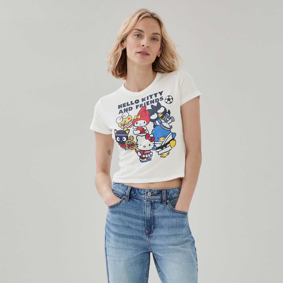 T-shirt court Hello Kitty et ses amis