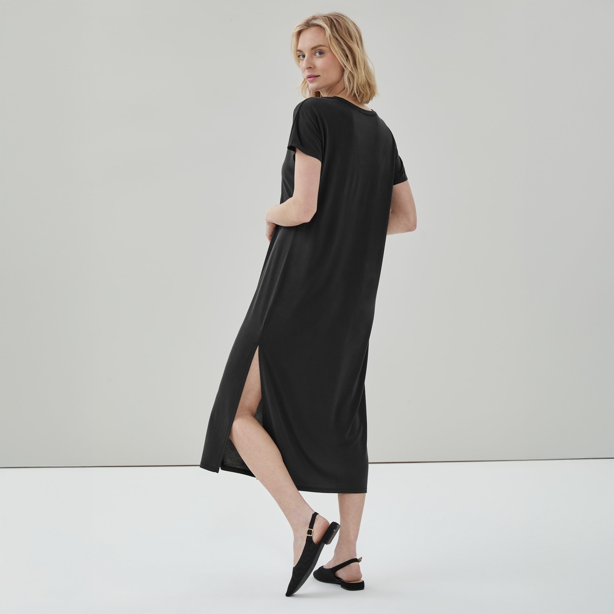 Robe usée à manches courtes