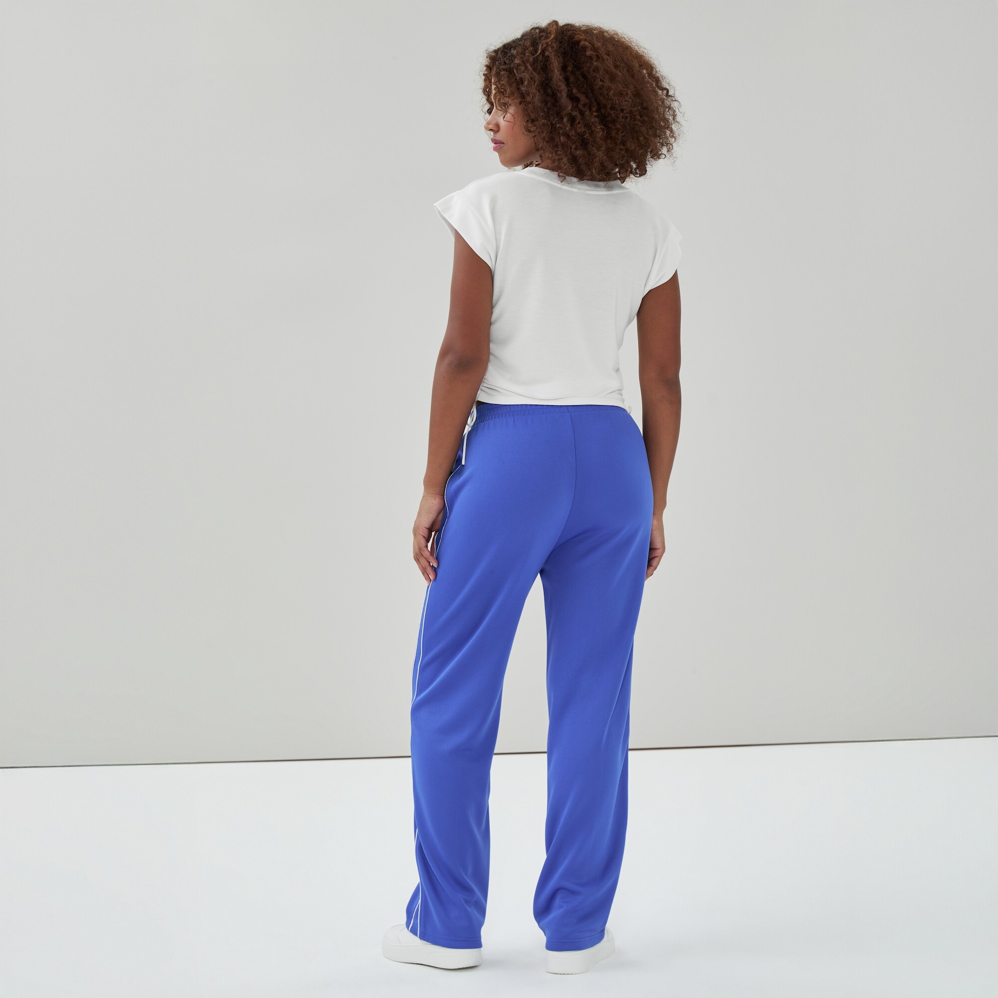 T-shirt court en micro-ratine bouclée
