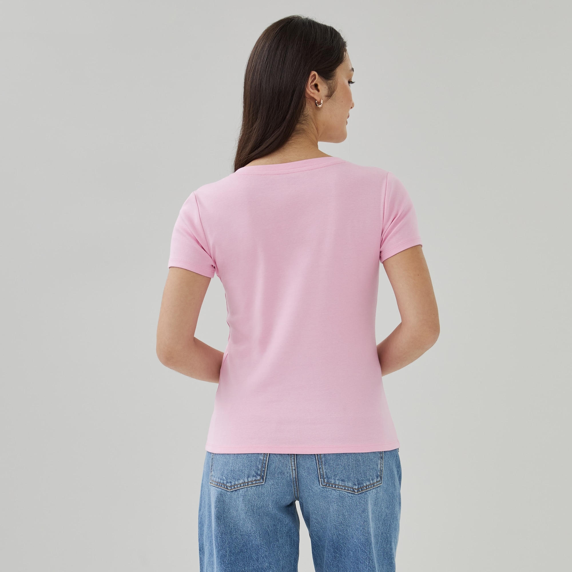 Essential Organic Cotton V-Neck T-Shirt