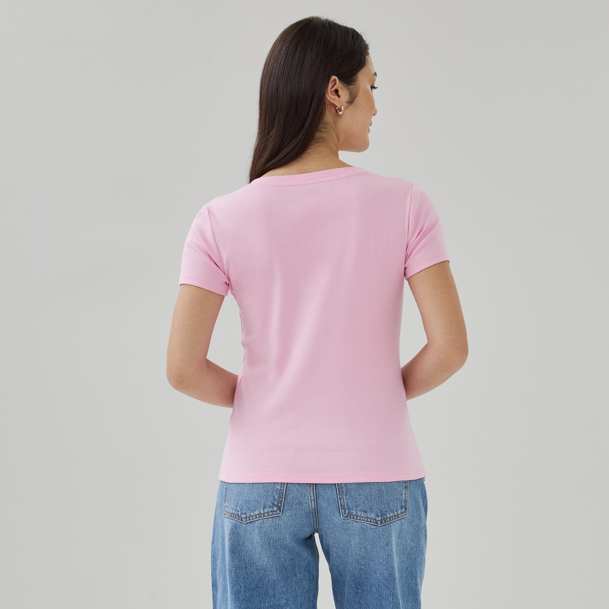 T-shirt essentiel à col en V en coton biologique