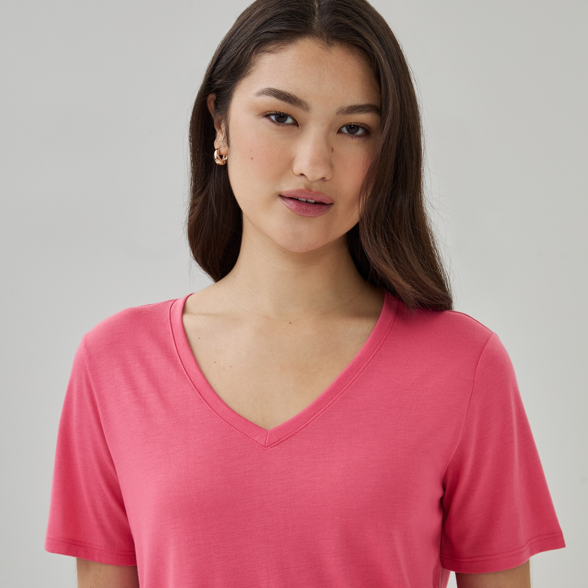 T-shirt à col en&nbsp;V