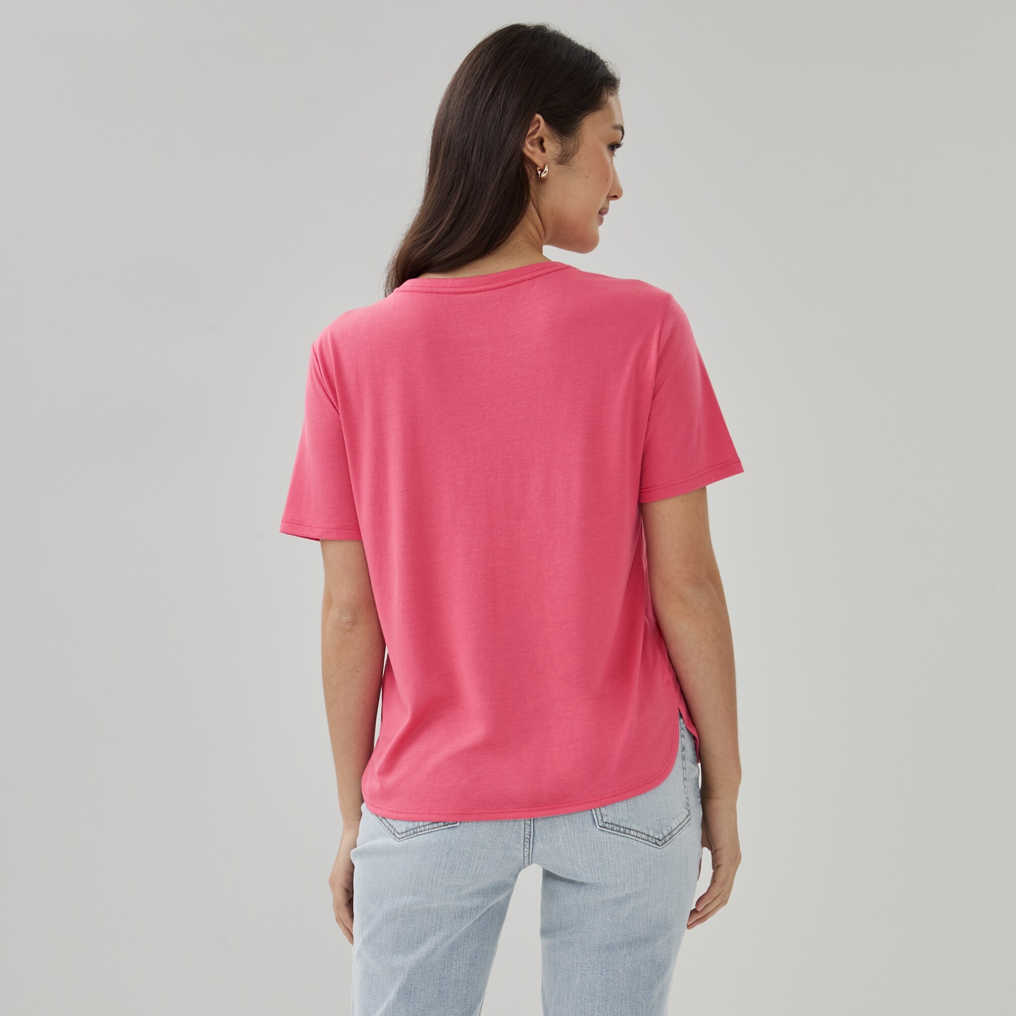 T-shirt à col en&nbsp;V