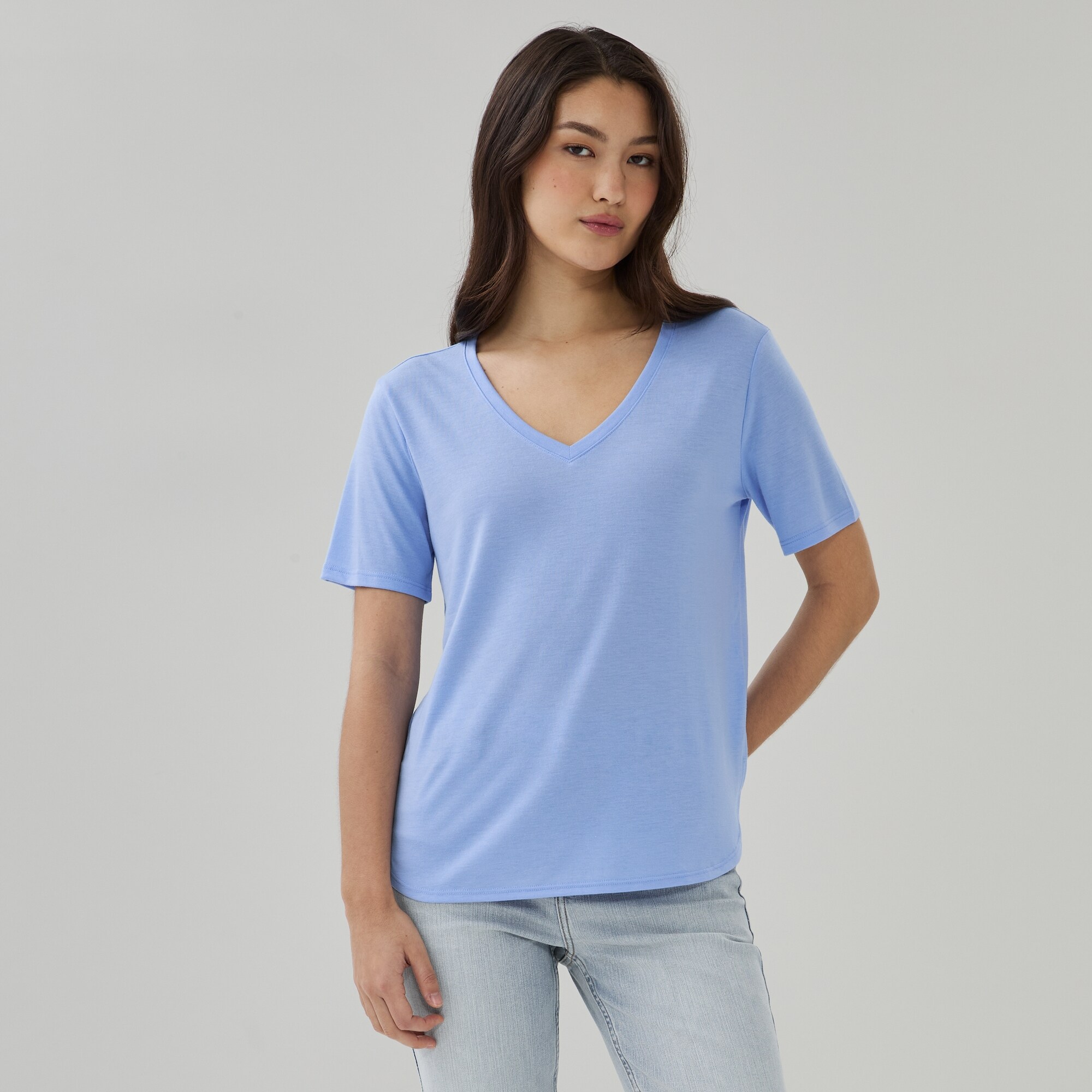 T-shirt à col en V