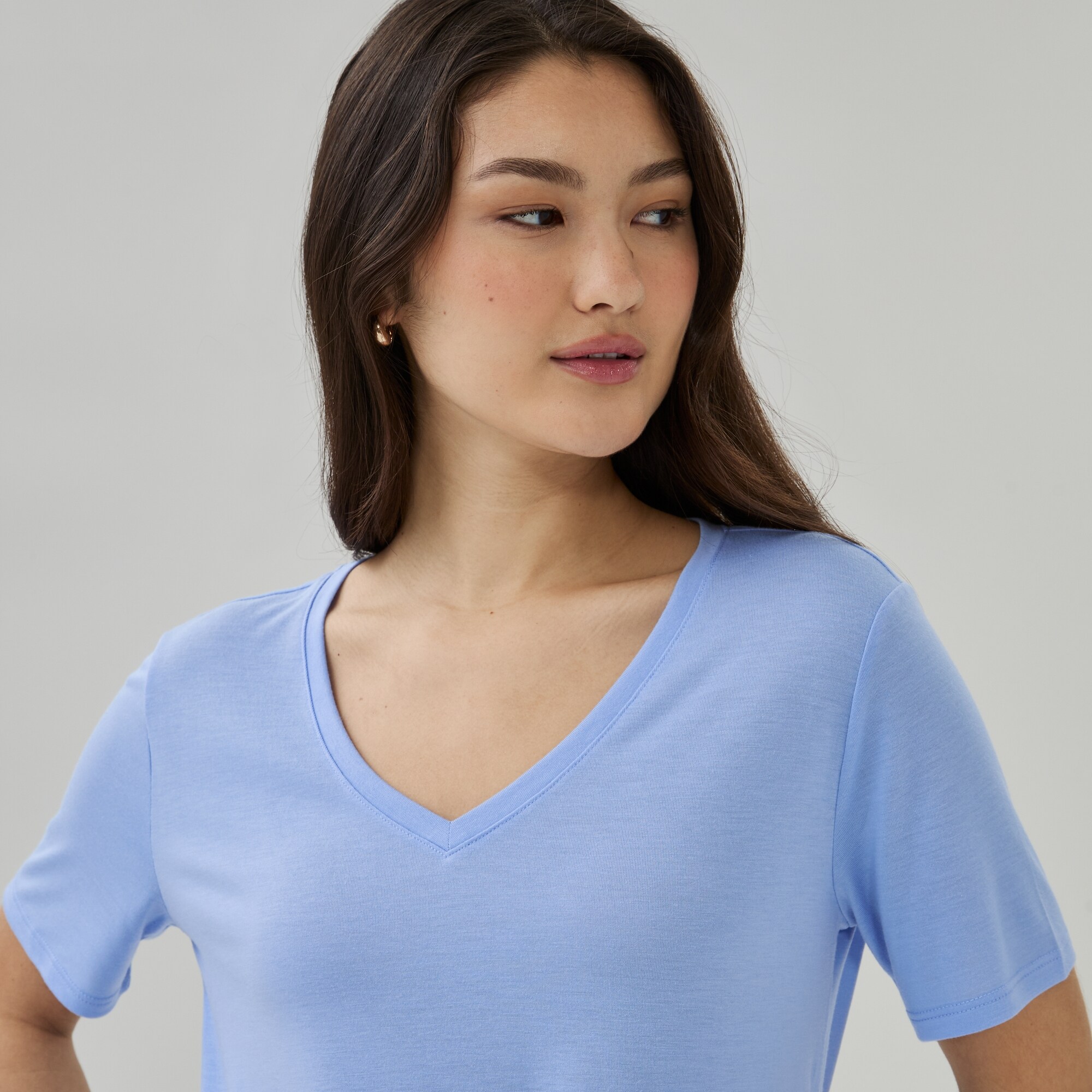 T-shirt à col en V