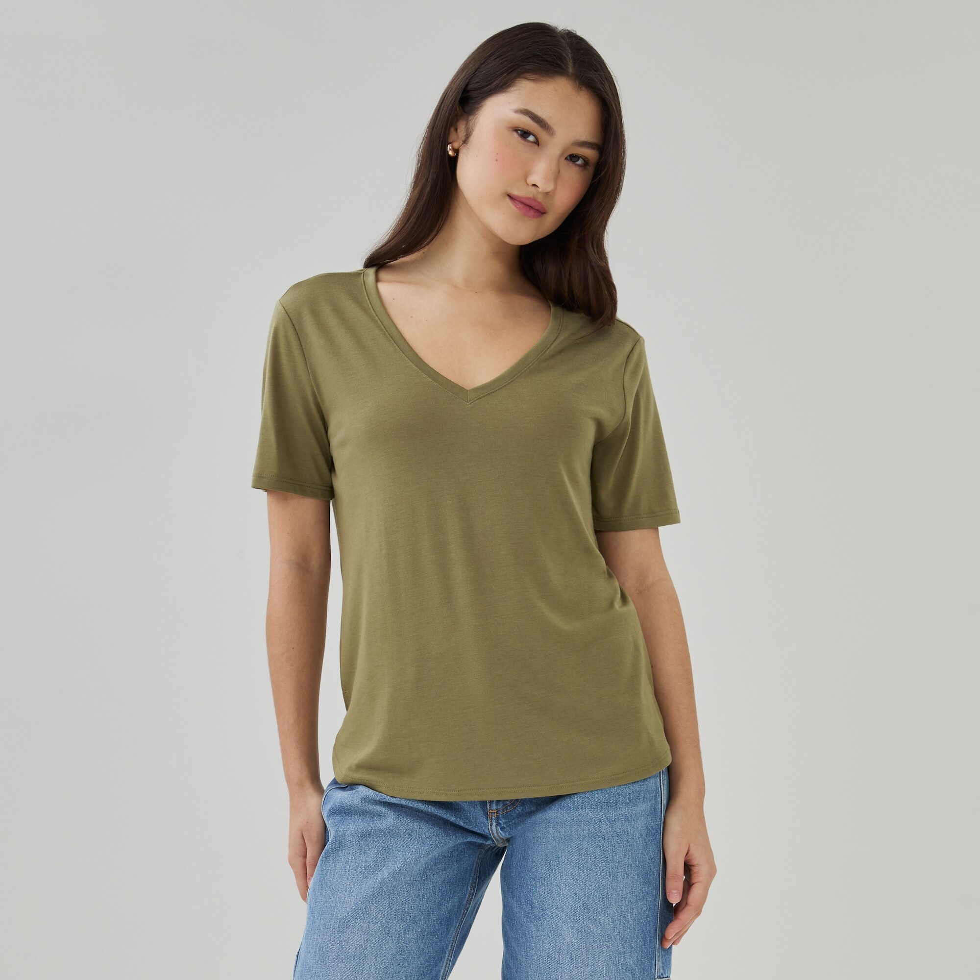T-shirt à col en V