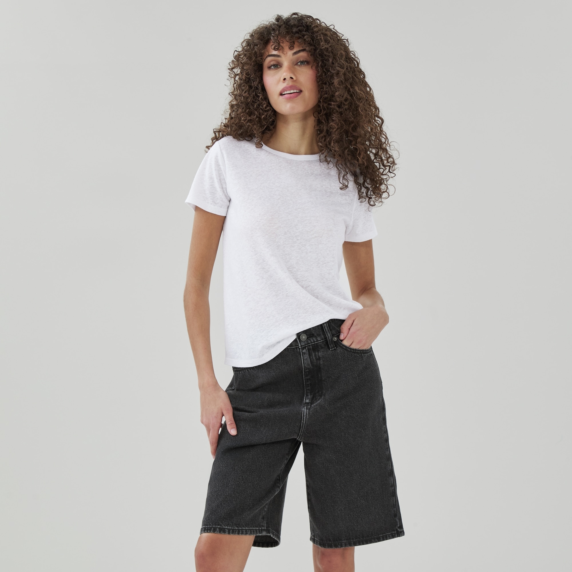 Dark Wash Baggy Denim Short in Black from Joe Fresh