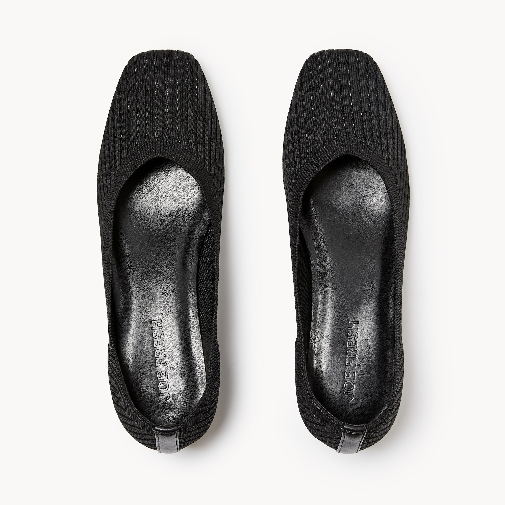 Chaussures à talon moulé bas en tricot