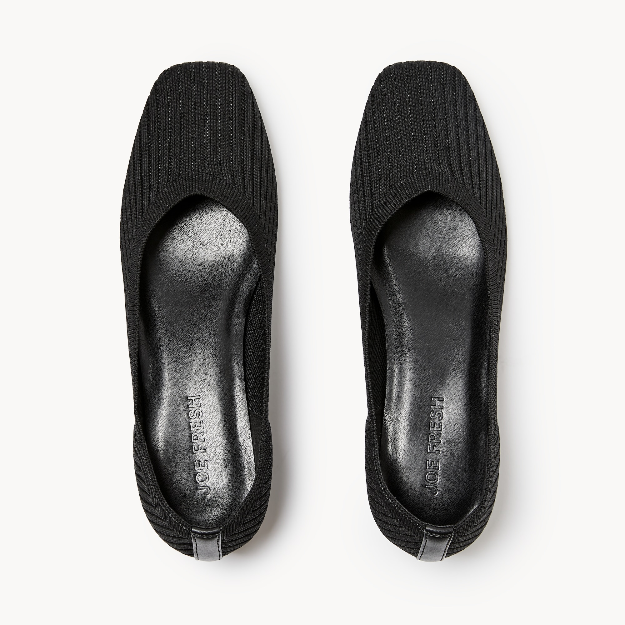 Chaussures à talon moulé bas en tricot