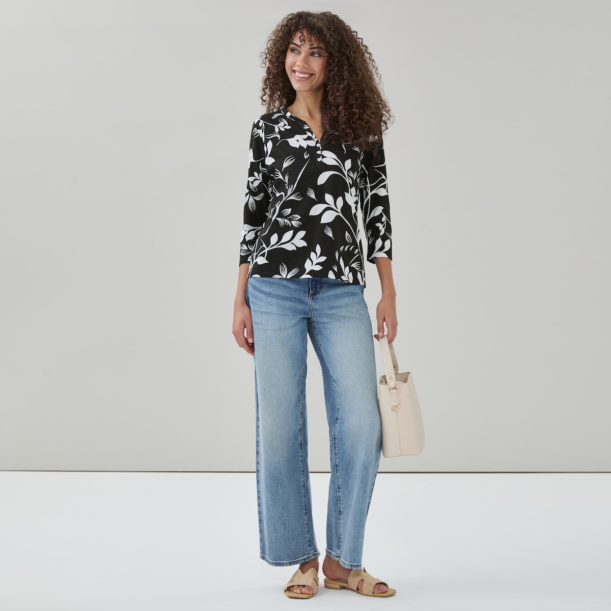 Novelti 3/4 Sleeve Henley - Black