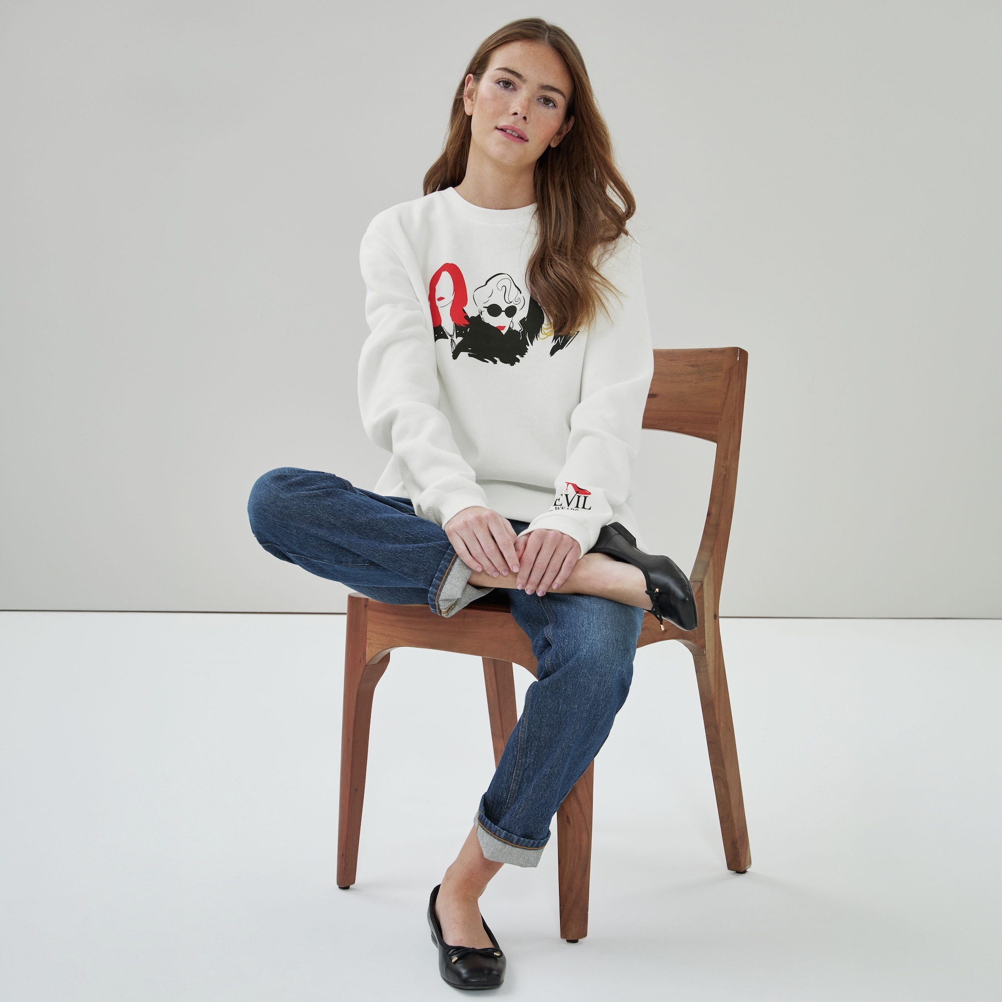 The Devil Wears Prada Sweatshirt in Off White from Joe Fresh