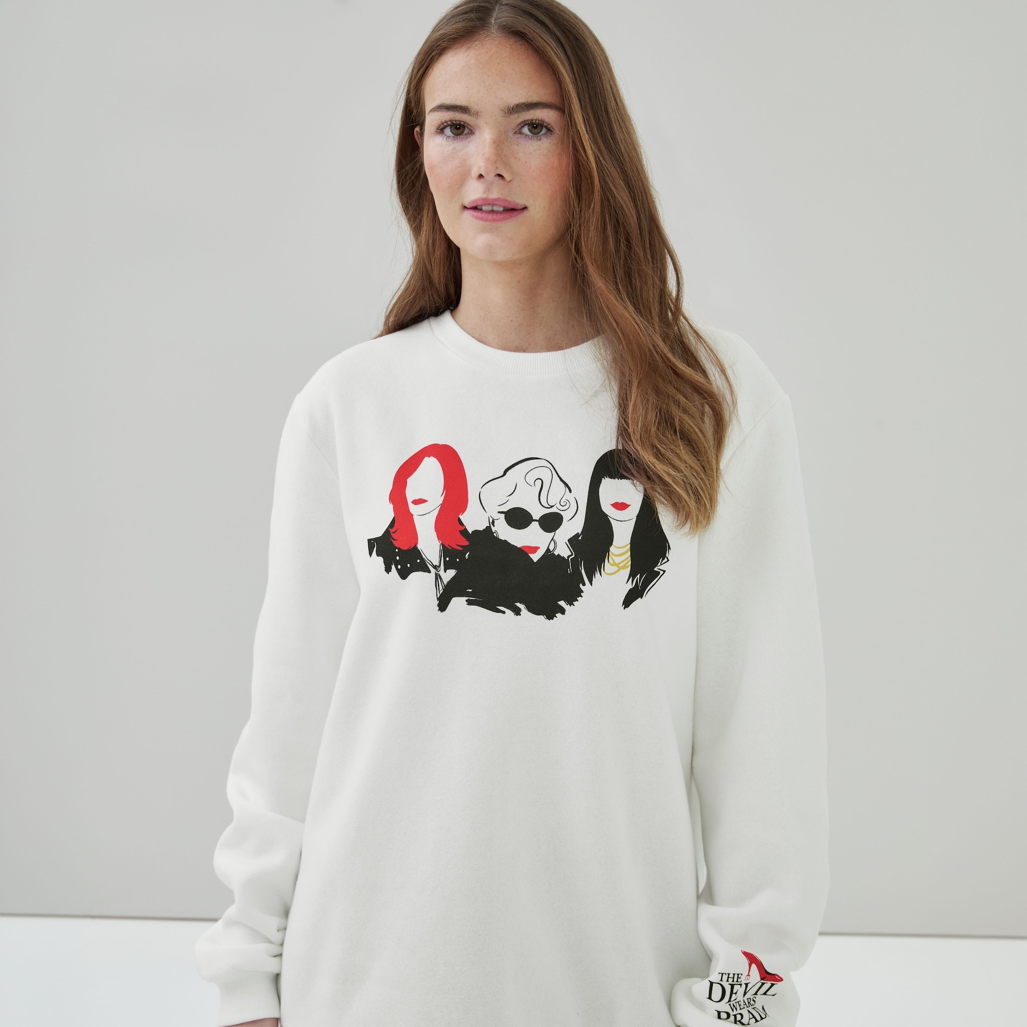 The Devil Wears Prada Sweatshirt in Off White from Joe Fresh
