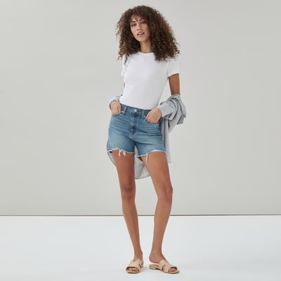 Levi Strauss Signature Gold™ Mid Rise Short - Light Wash