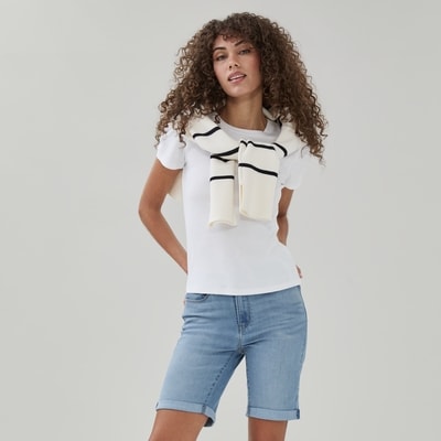 Levi Strauss Signature Gold™ Bermuda Short - Light Wash