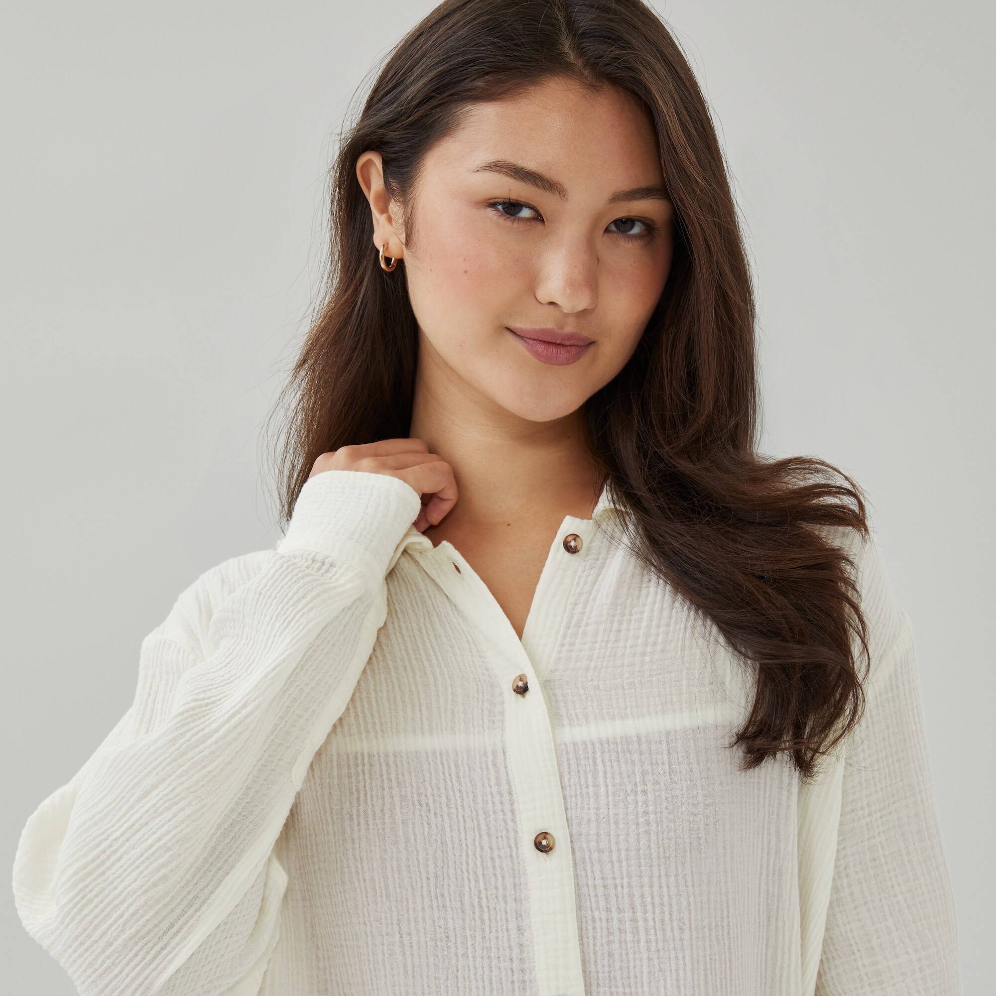 Cache-maillot de bain boutonné en gaze