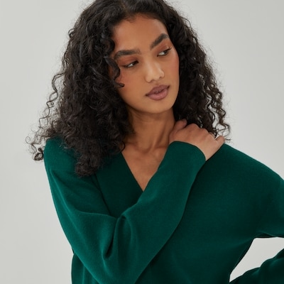 V-Neck Sweater - Green