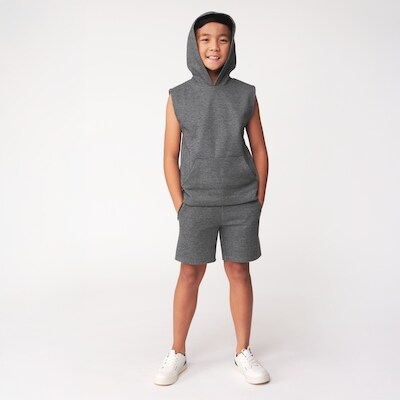 Haut capuchon sport sans manches pour garons