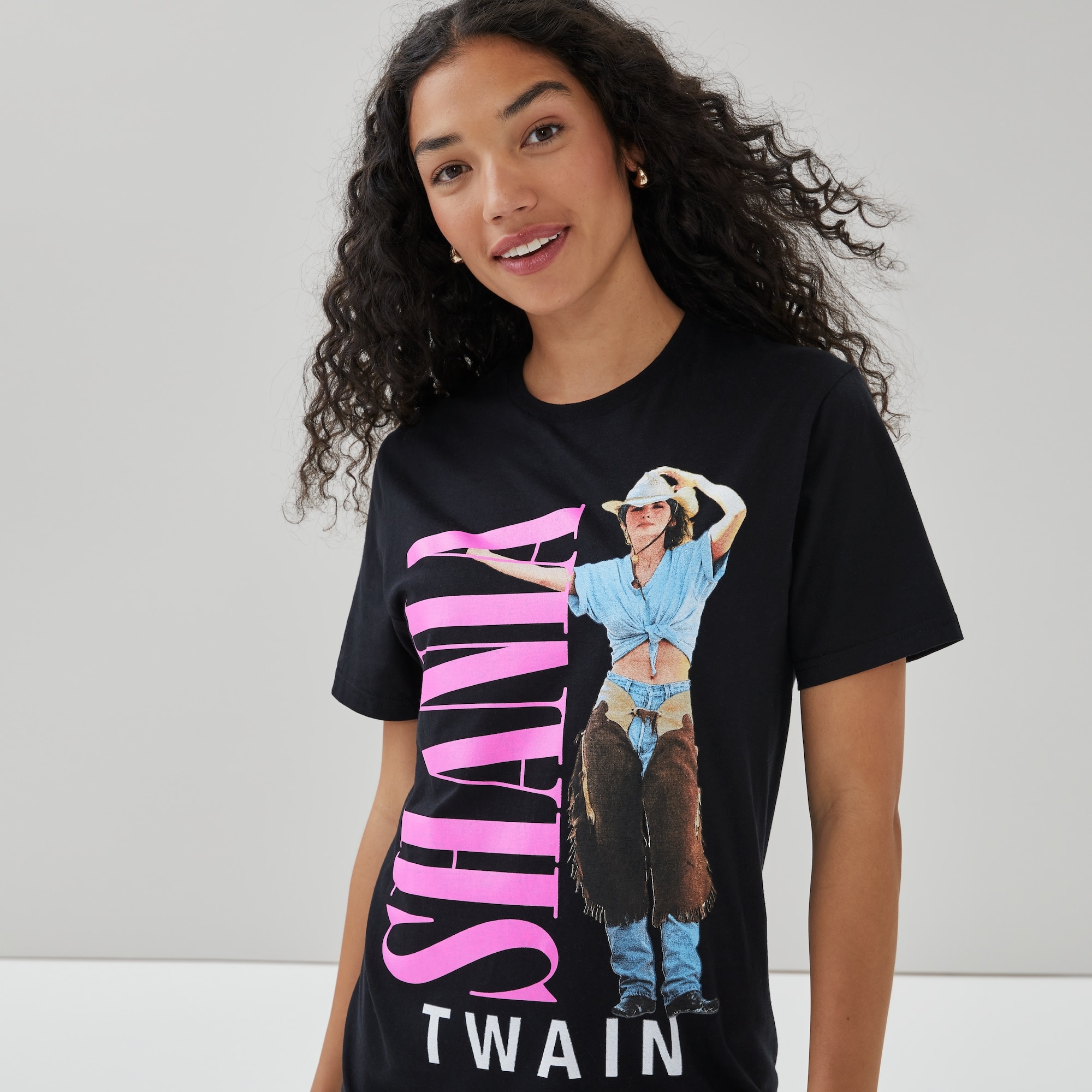 Adult Shania Twain T-Shirt in Black from Joe Fresh