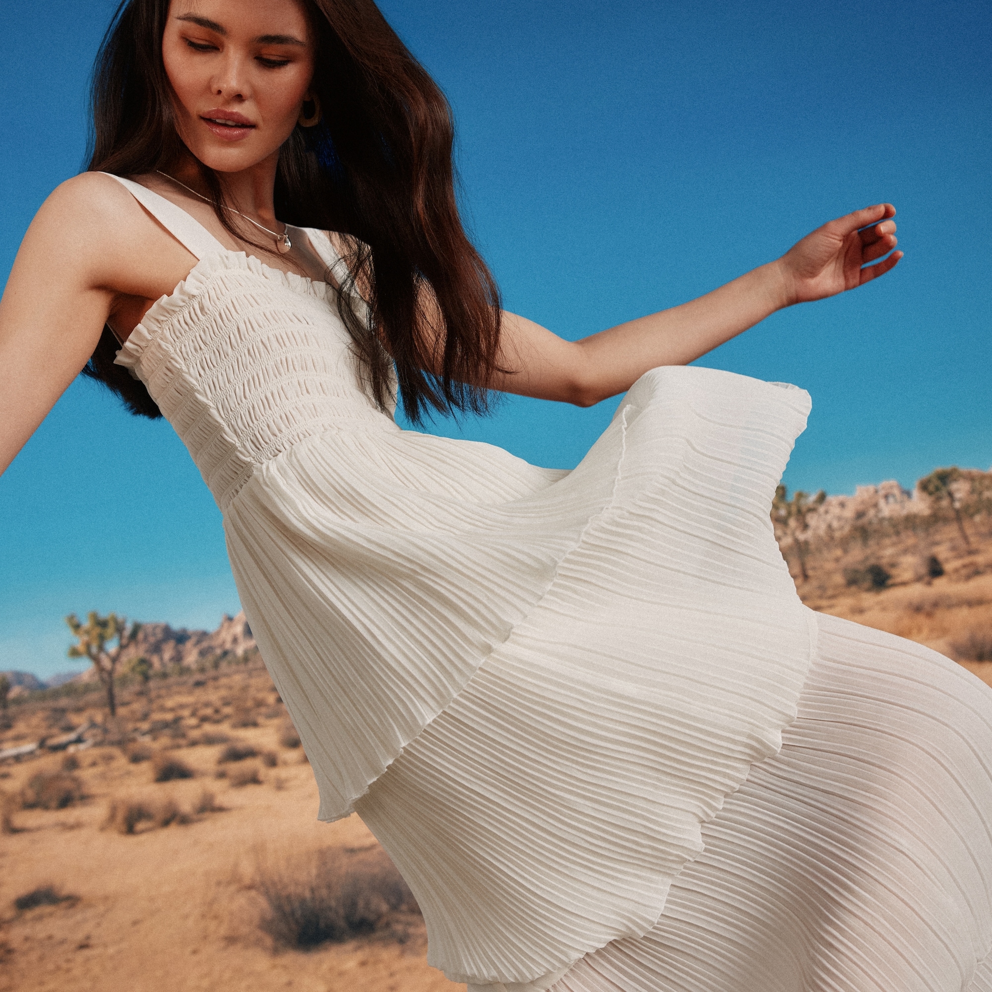white tiered midi dress Entro USA Ruffled Pocket Dress, Off White, Size Small NEW NWT This flirty and feminine sundress is made from a lightweight rayon fabric that keeps you cool and comfortable The Journey Floral Tiered Midi
