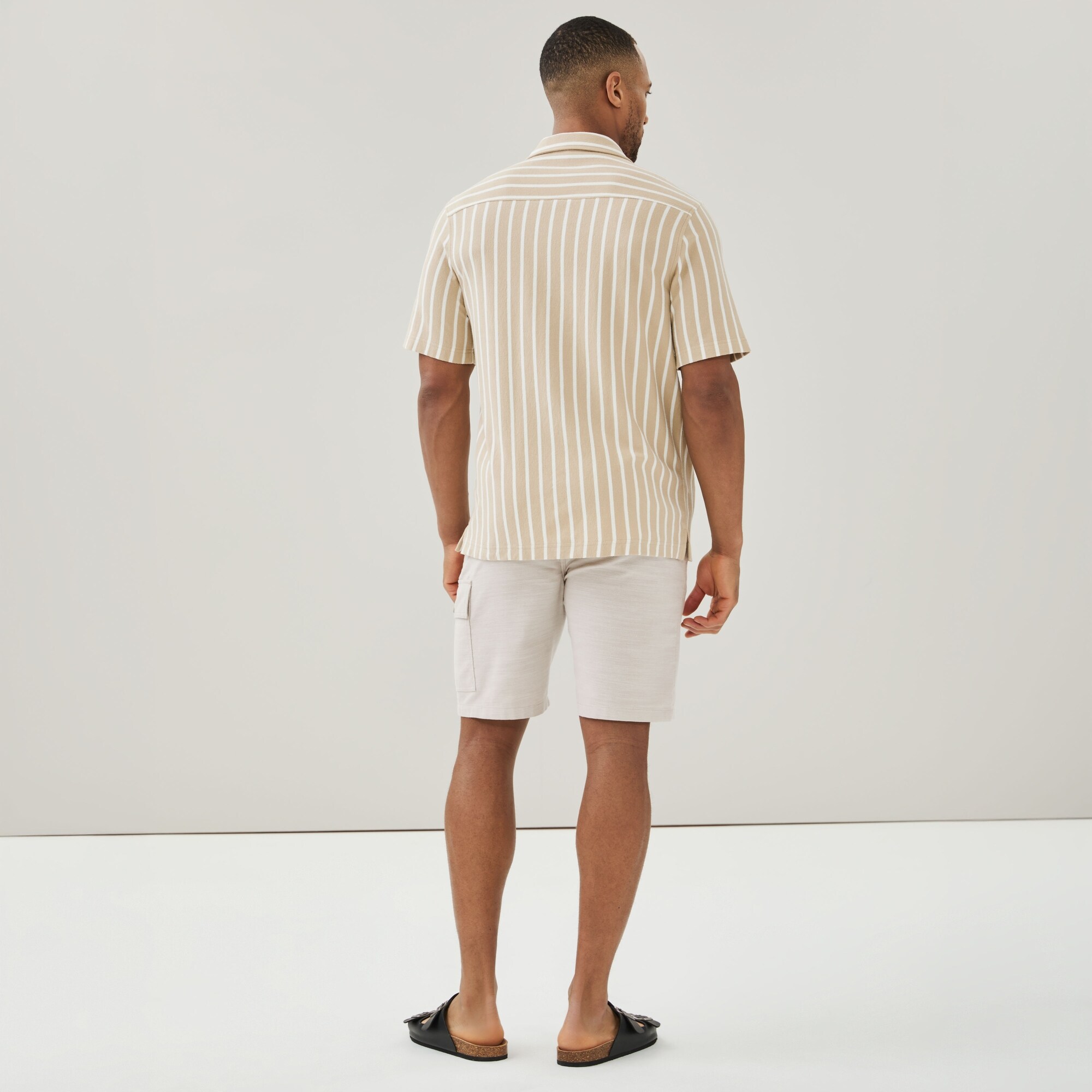 Chemise boutonnée rayée en jacquard pour hommes