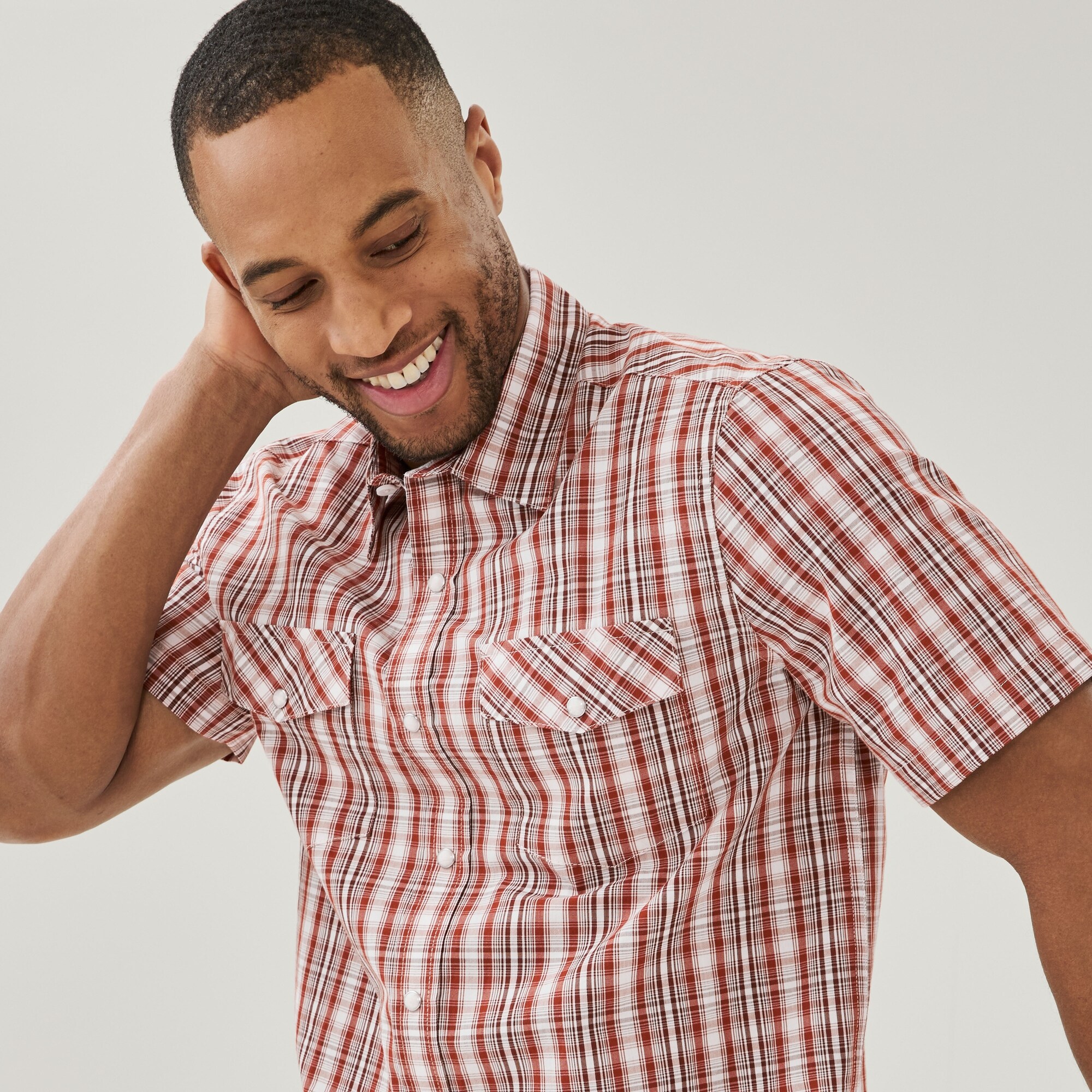 Chemise boutonnée à carreaux pour hommes