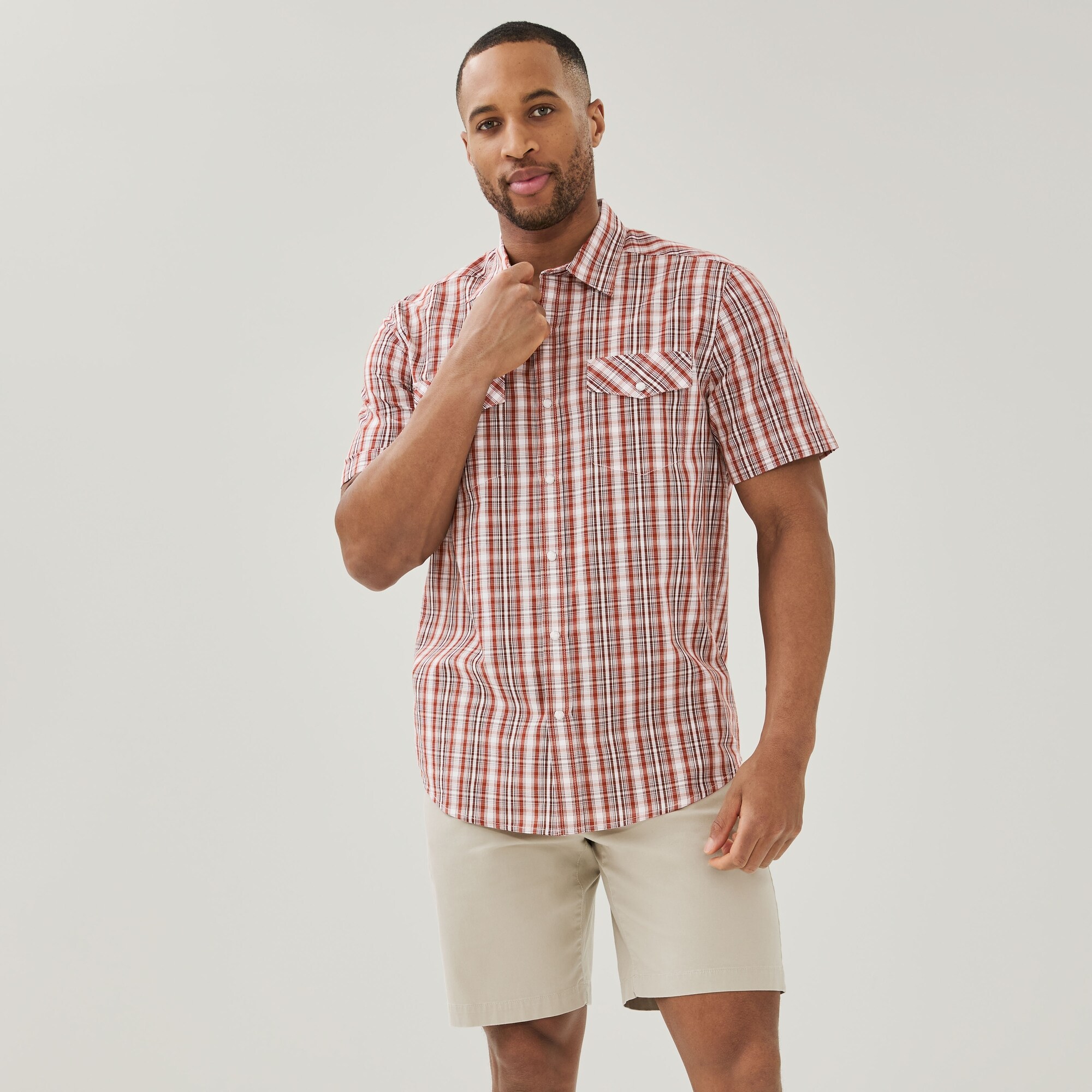 Chemise boutonnée à carreaux pour hommes