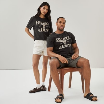 Joe Fresh Adult Brooks & Dunn Graphic T-Shirt 1 ea, $29.00/1ea