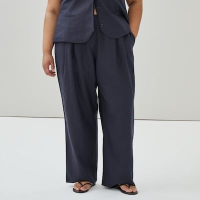 Joe Fresh Women+ Linen Blend Pleated Trouser 1 ea, $49.00/1ea