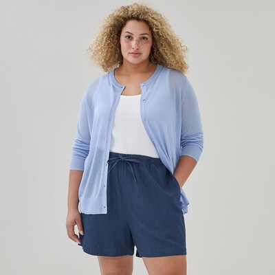 Joe Fresh Short sans attache chambray délavé foncé Femmes+ 1 ea, 29,00 $/1ch