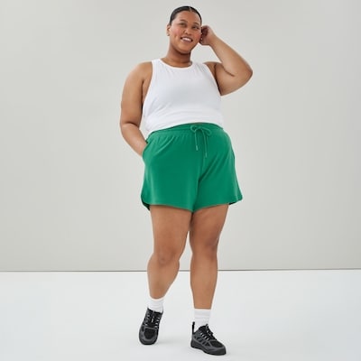 Joe Fresh Short sport en ratine bouclée Femmes+ 1 ea, 25,00 $/1ch