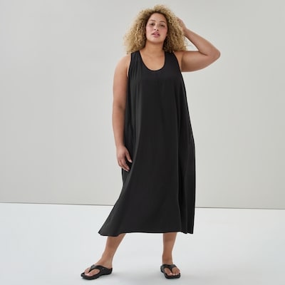 Joe Fresh Women+ On-the-Go Maxi Dress 1 ea, $29.00/1ea