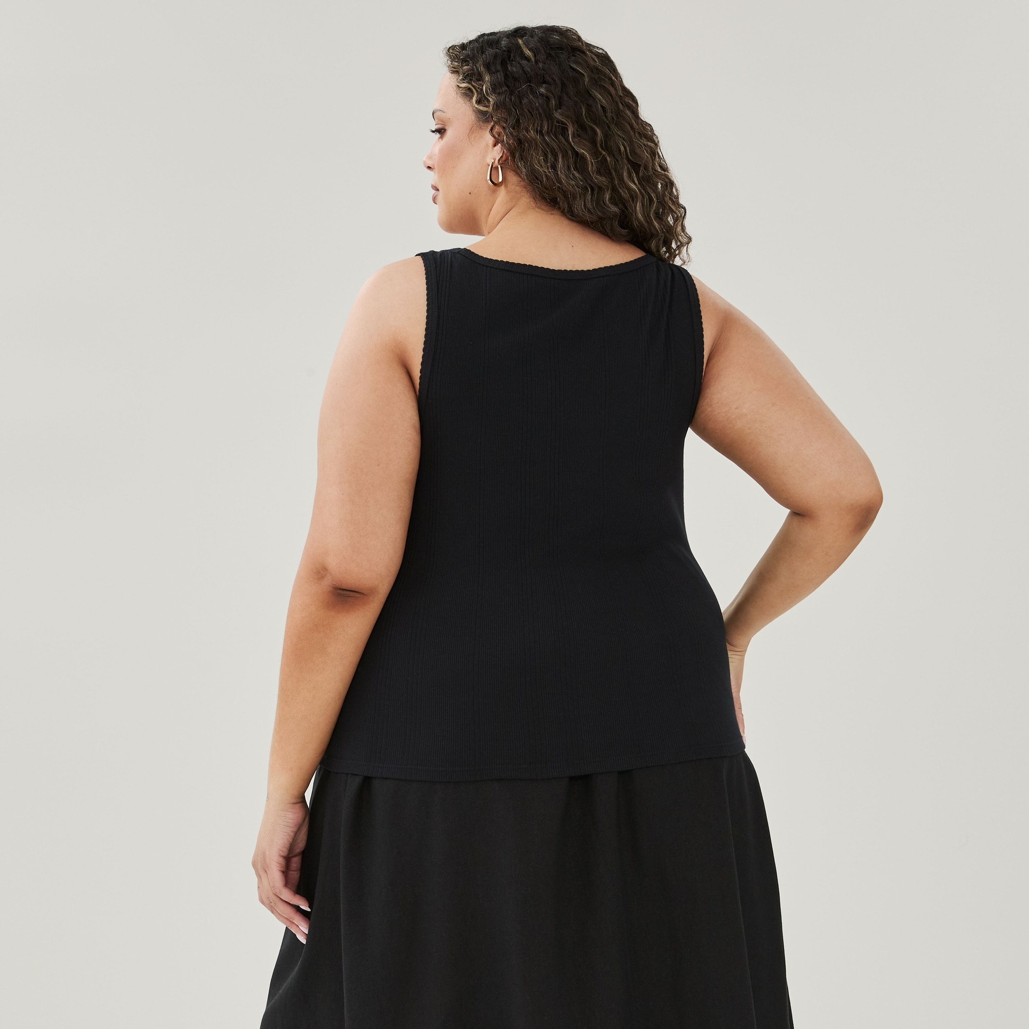 Women+ Ribbed Tank in JF Black from Joe Fresh