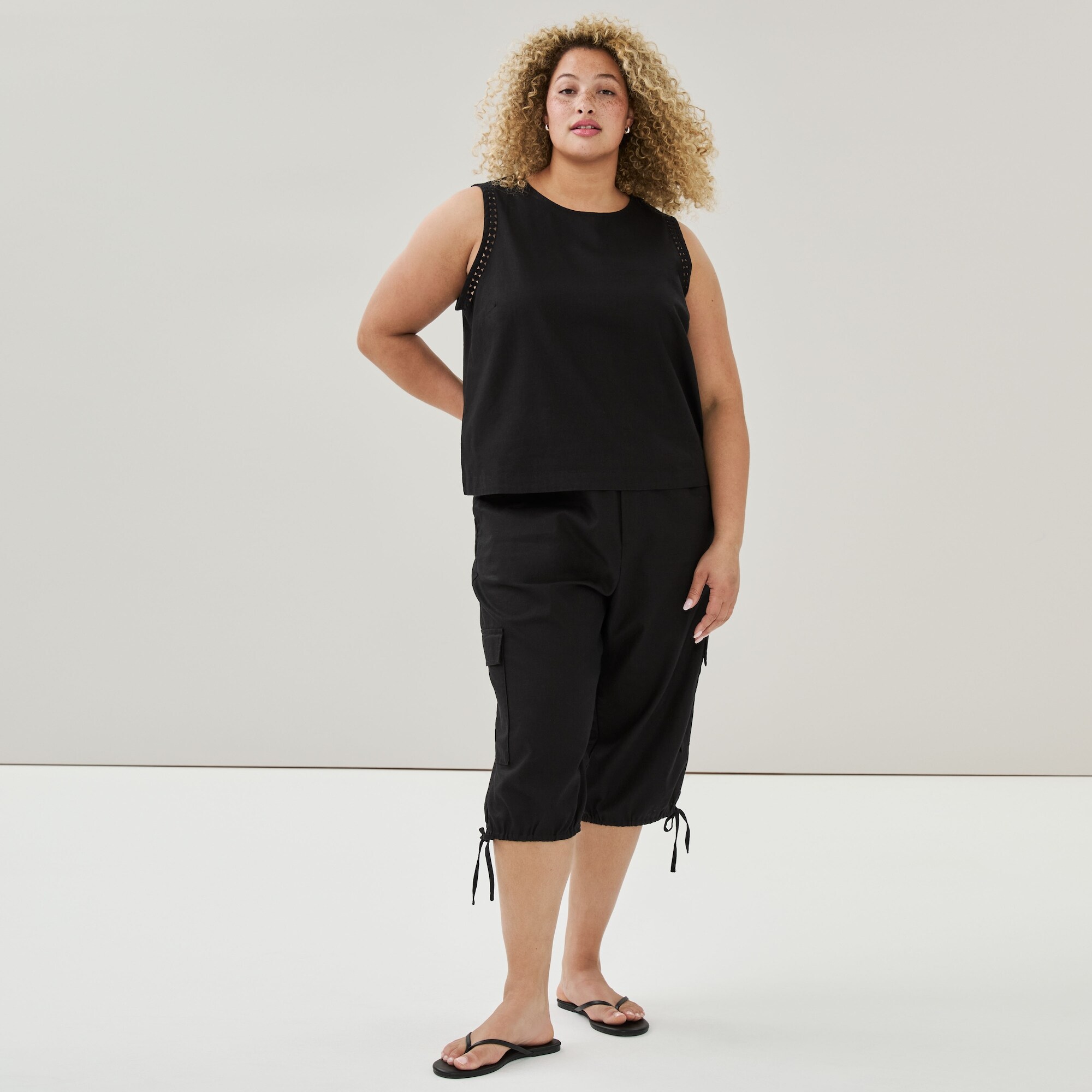 Women+ Linen Cotton Tank in JF Black from Joe Fresh