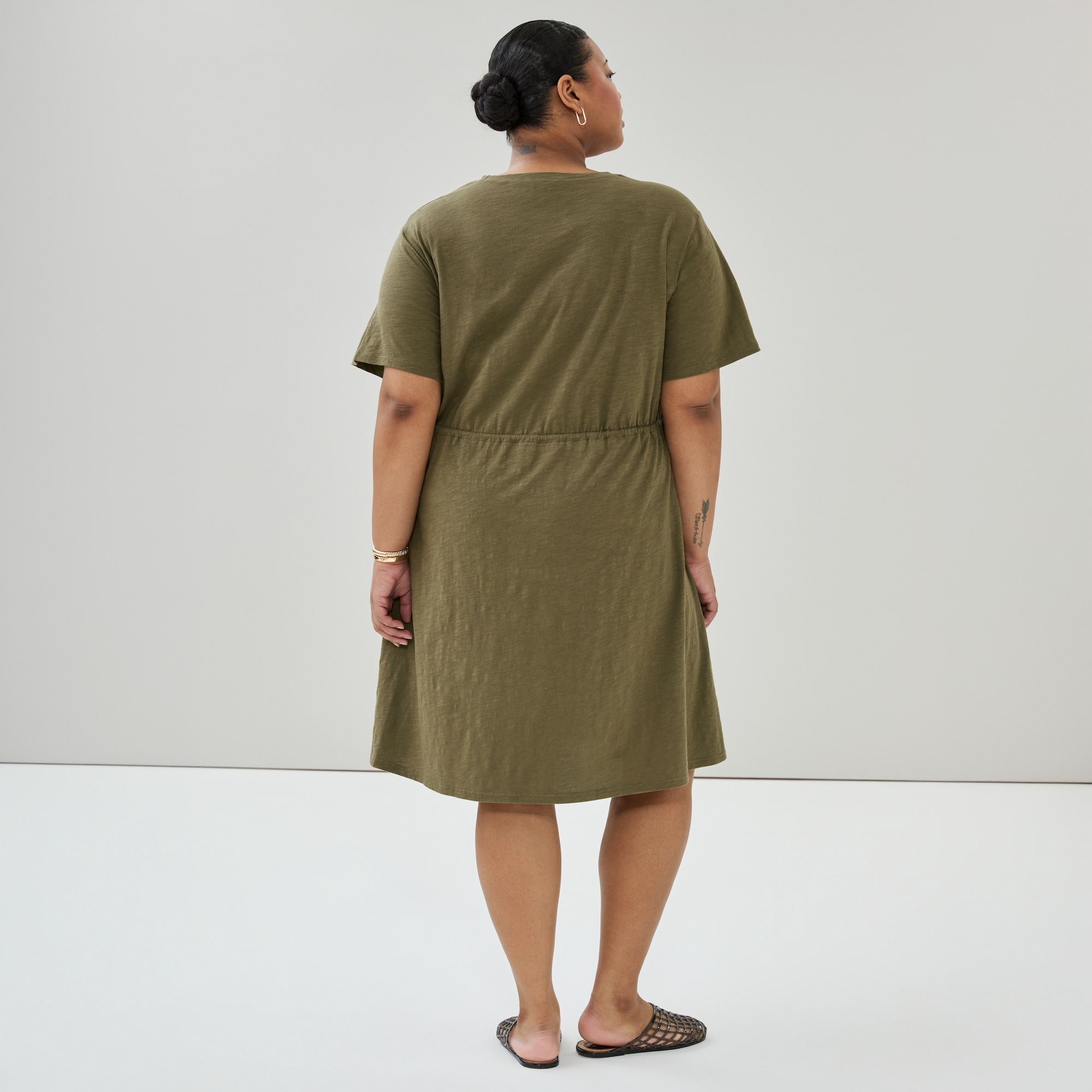 Women+ Drawstring Dress in Olive from Joe Fresh