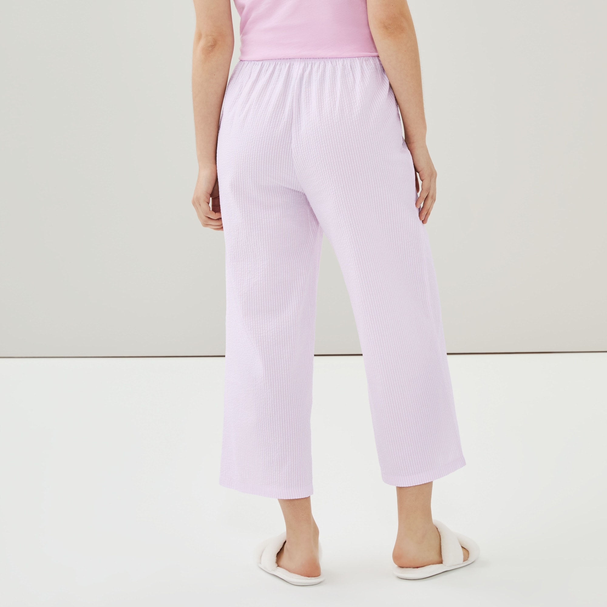 Pantalon court de nuit en tissu gaufré