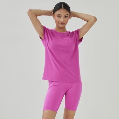 Active Pocket T-Shirt - Magenta