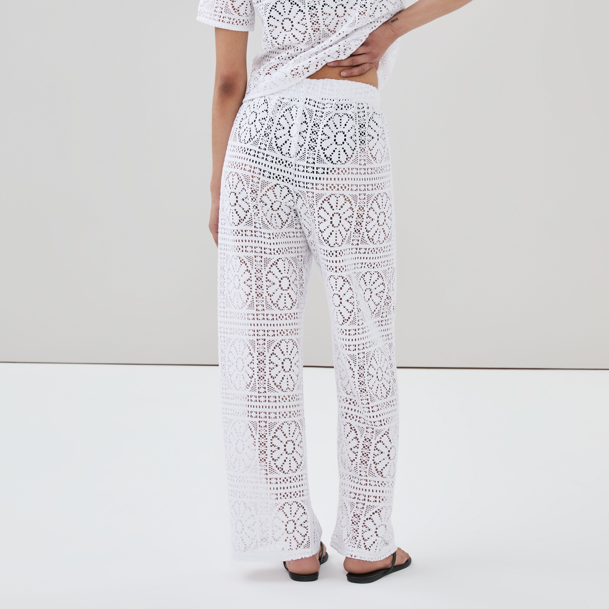Pantalon cache-maillot de bain crocheté