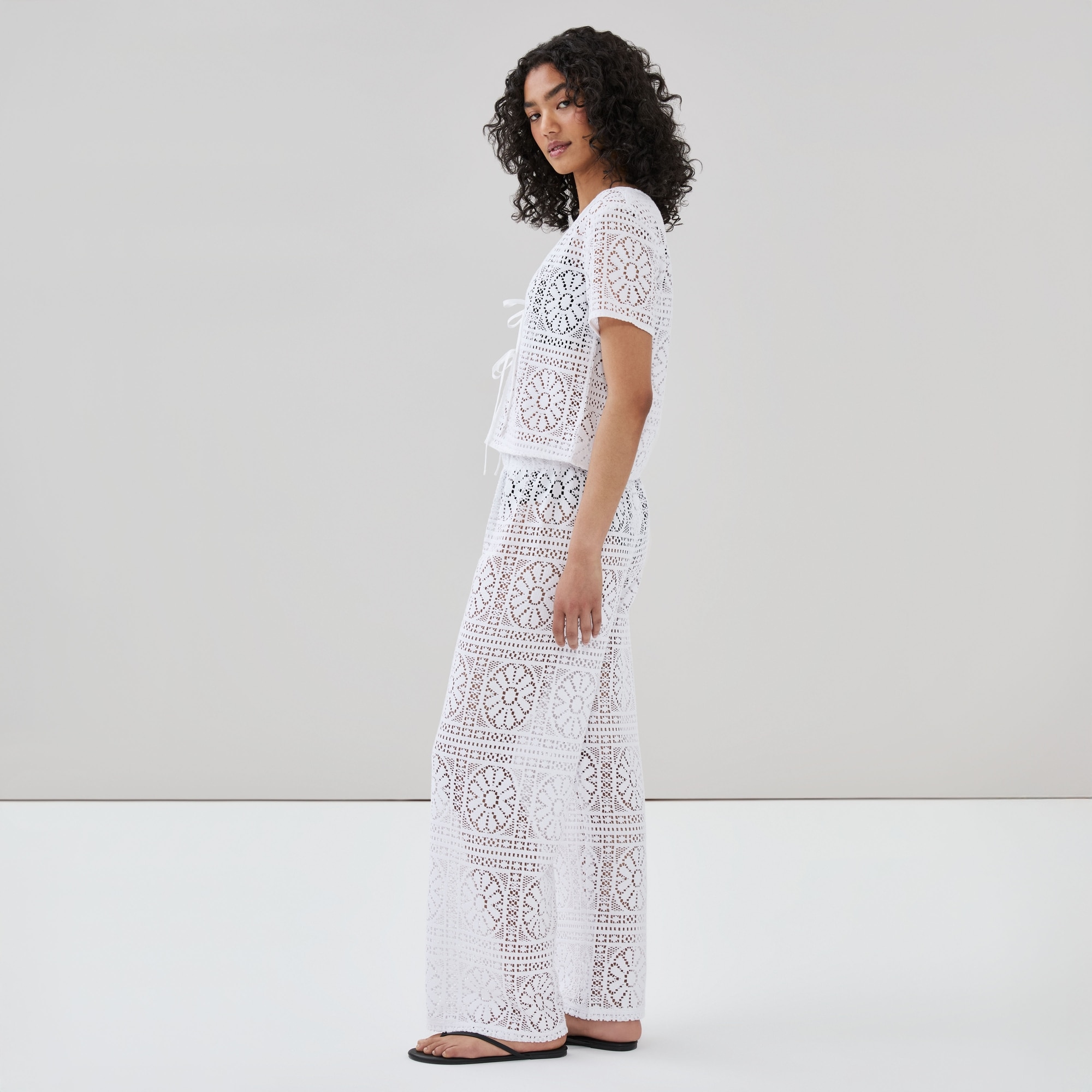 Pantalon cache-maillot de bain crocheté