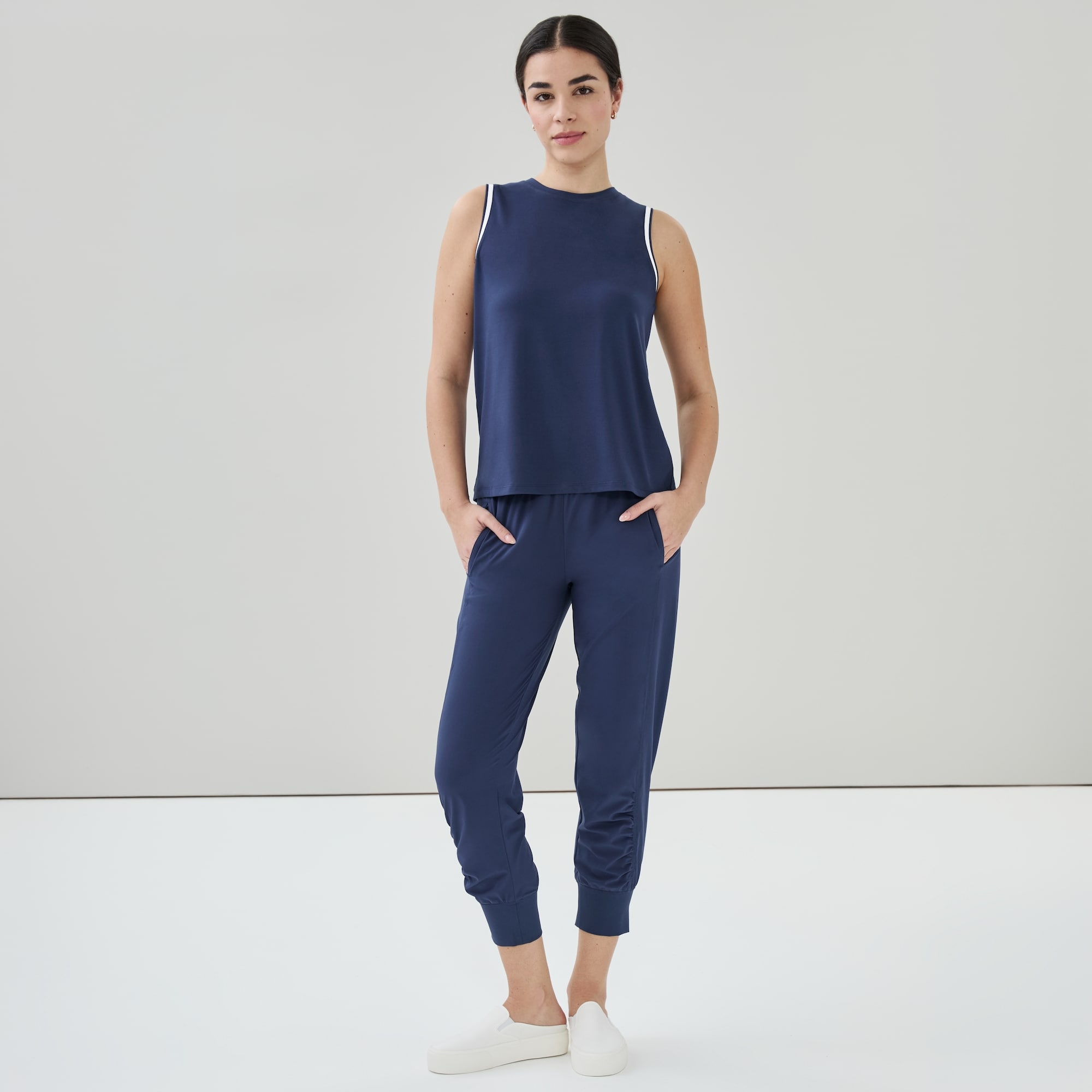 Débardeur sport évacuant l’humidité