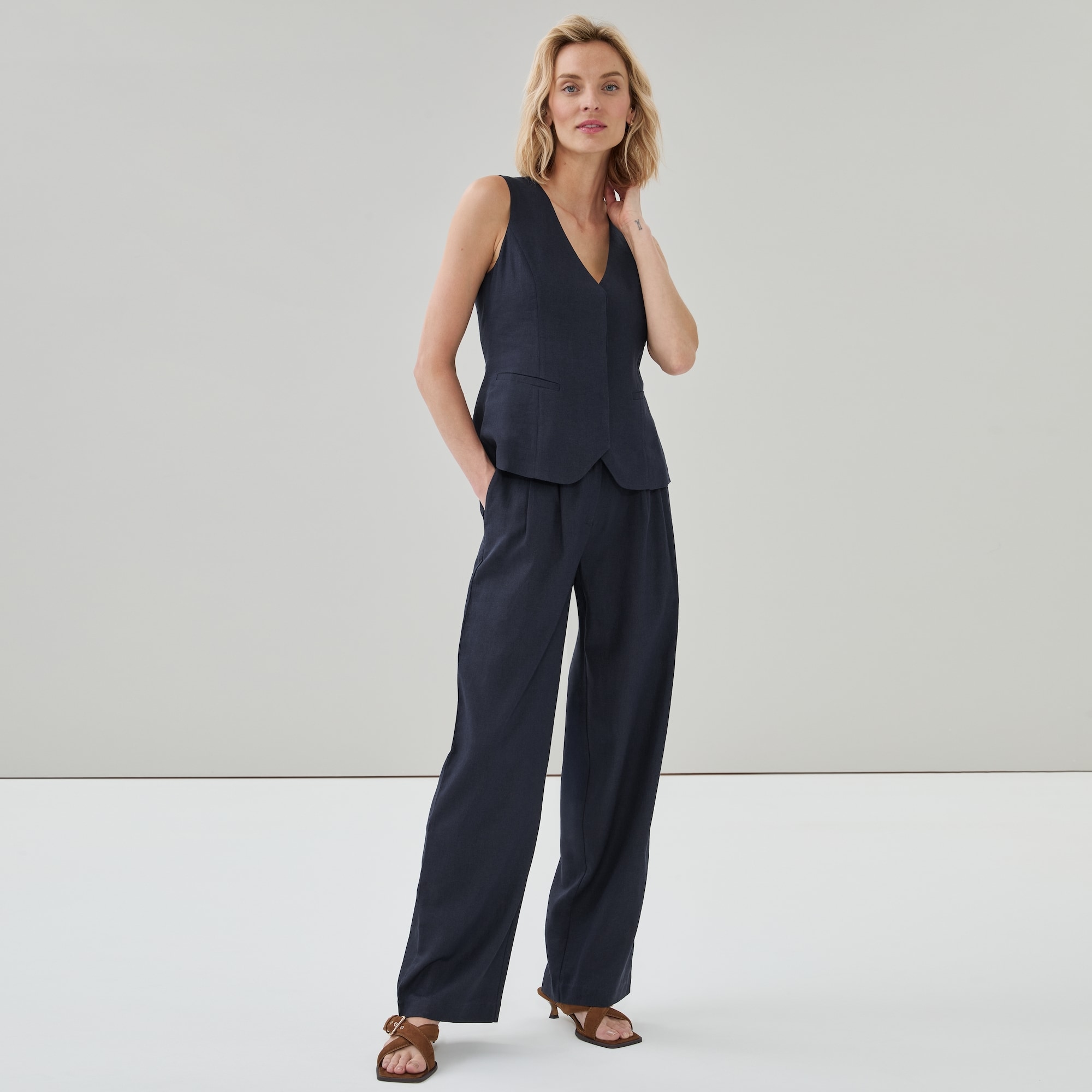 Linen Blend Vest in Dark Navy from Joe Fresh